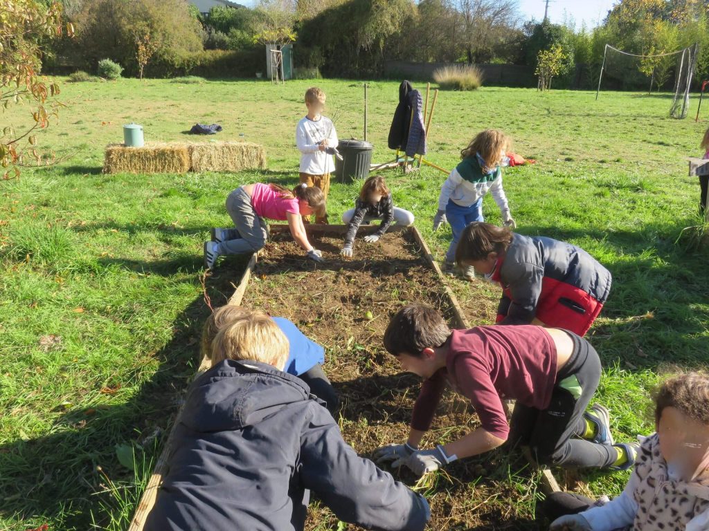 Ateliers de sensibilisation à la permaculture dans les écoles, collèges et lycées